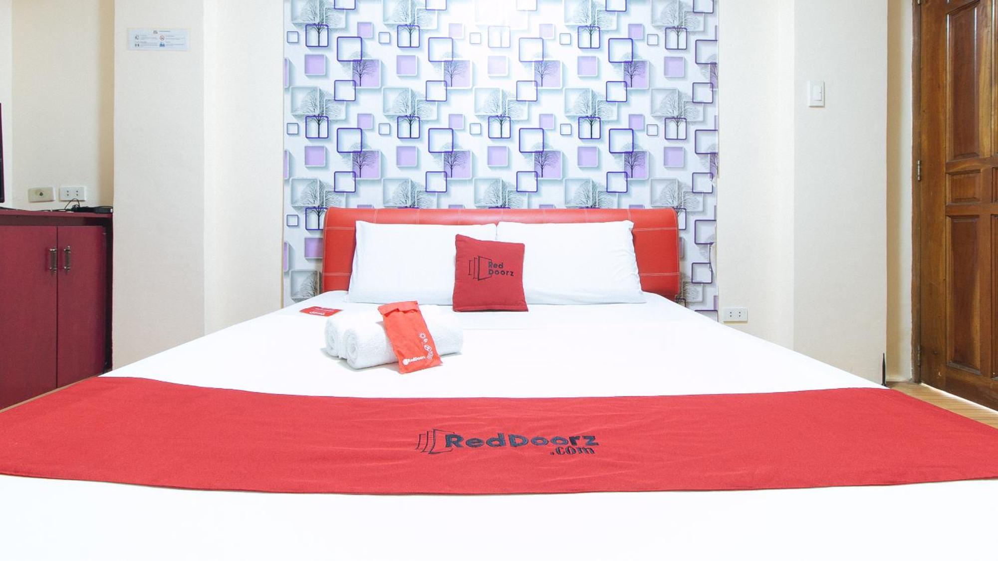 Reddoorz At Dbuilders Rooms Ph2 טאגיג מראה חיצוני תמונה