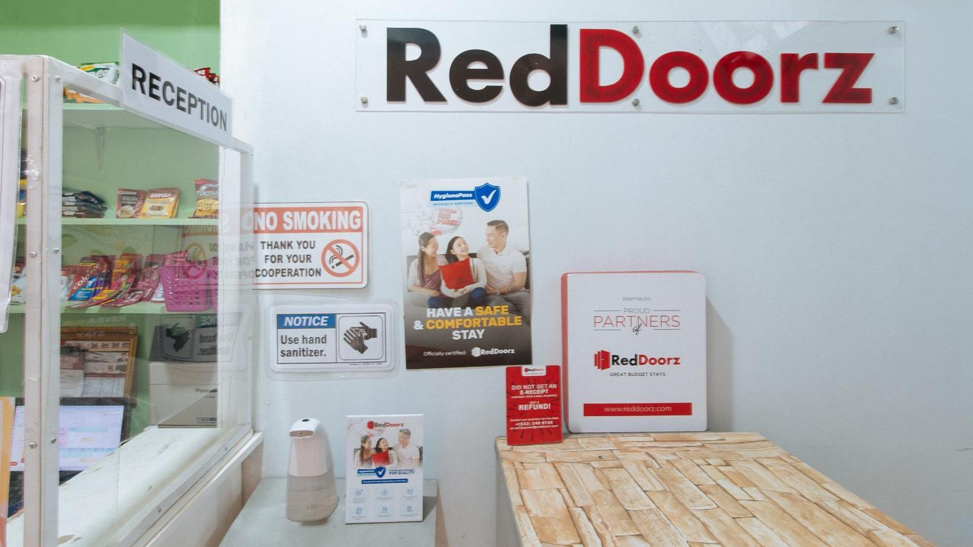 Reddoorz At Dbuilders Rooms Ph2 טאגיג מראה חיצוני תמונה